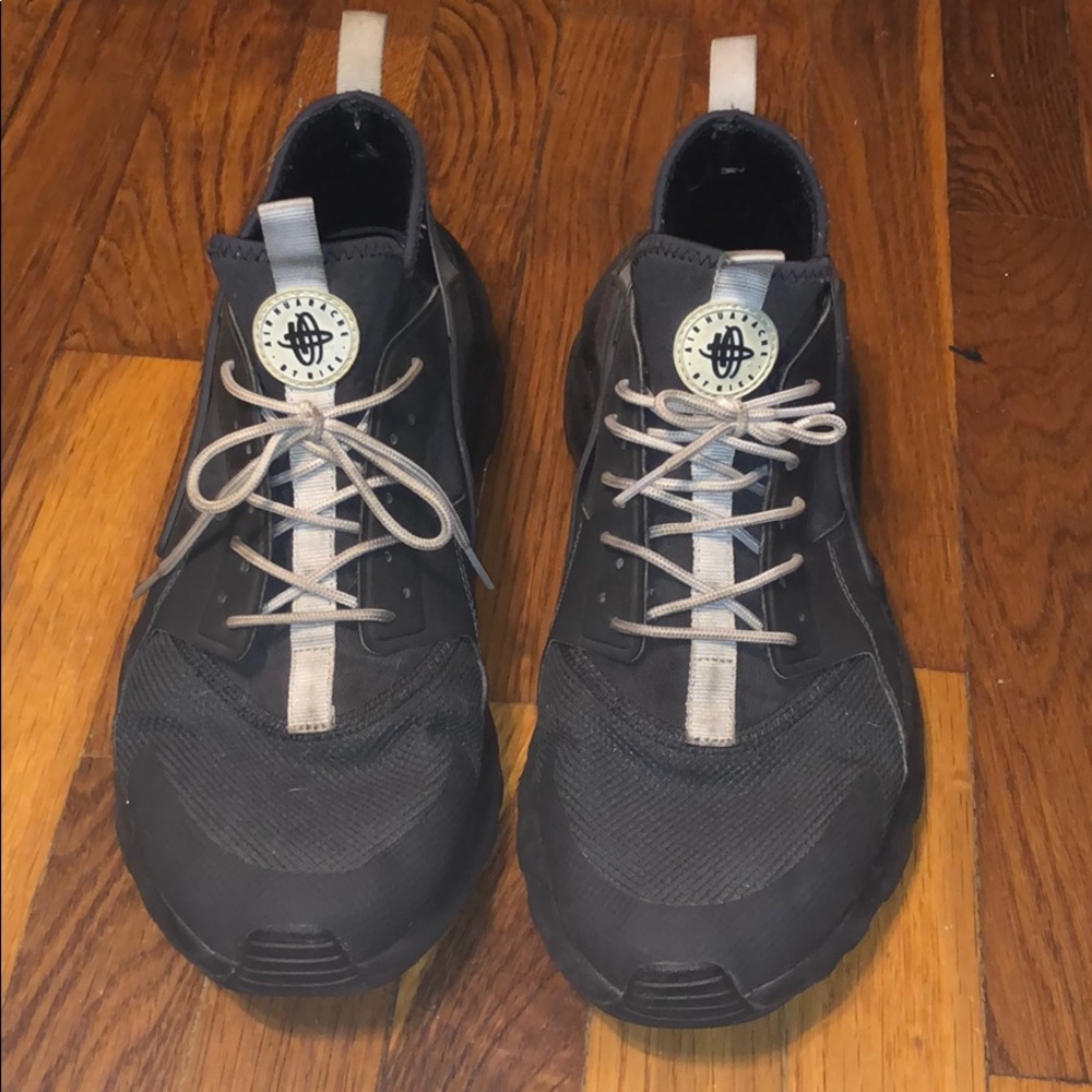 Men’s Grey Nike Air Hurache size 12